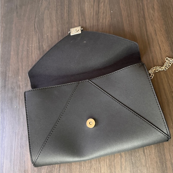 Purse - Picture 2 of 3